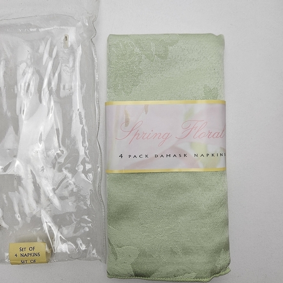 Damask Napkins set of 4 in green - Picture 4 of 4